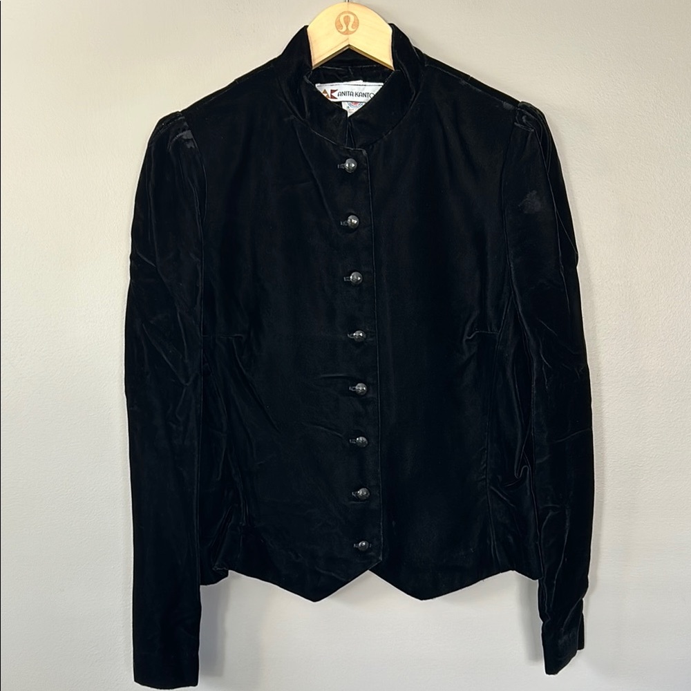 Vintage Anita Kantor Women's Black Velvet Jacket Size 8